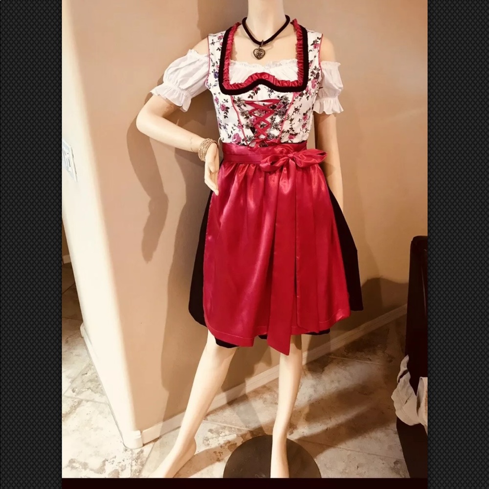 Red 💖 Cute Dirndl Rose🌹 Dress Octoberfest Size S